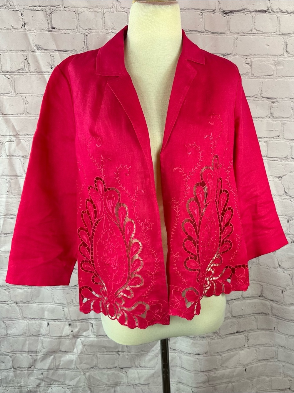 Chico's (1) hot pink Embroidered cut out linen Jacket women M lightweight summer